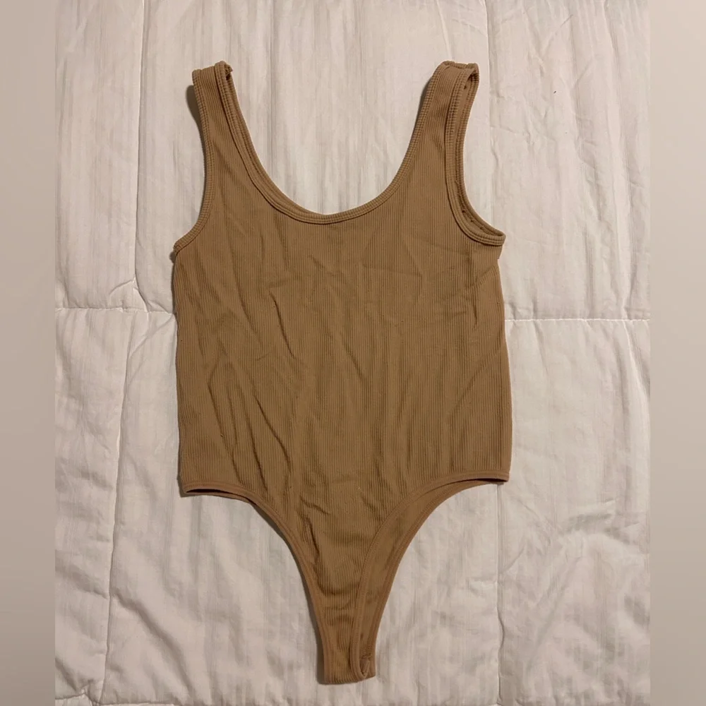 Tan Ribbed Bodysuit - Picture 3 of 4
